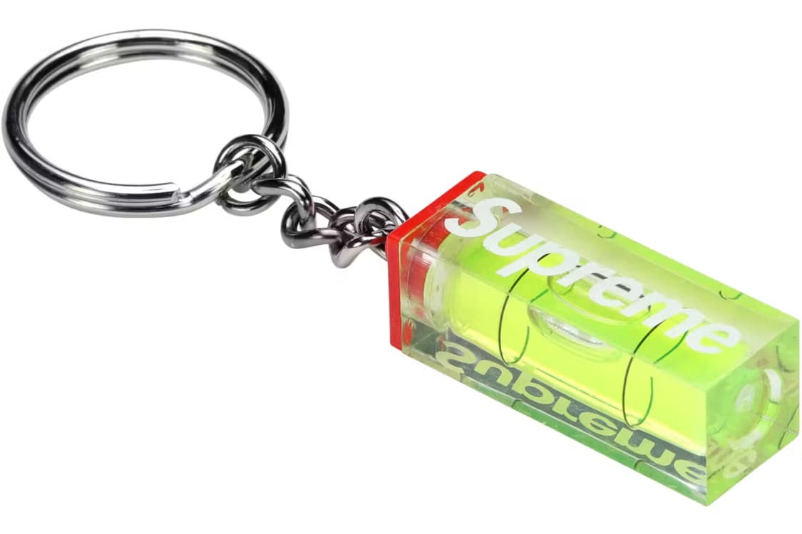 슈프림 레벨 키체인 fw18 상품이미지2