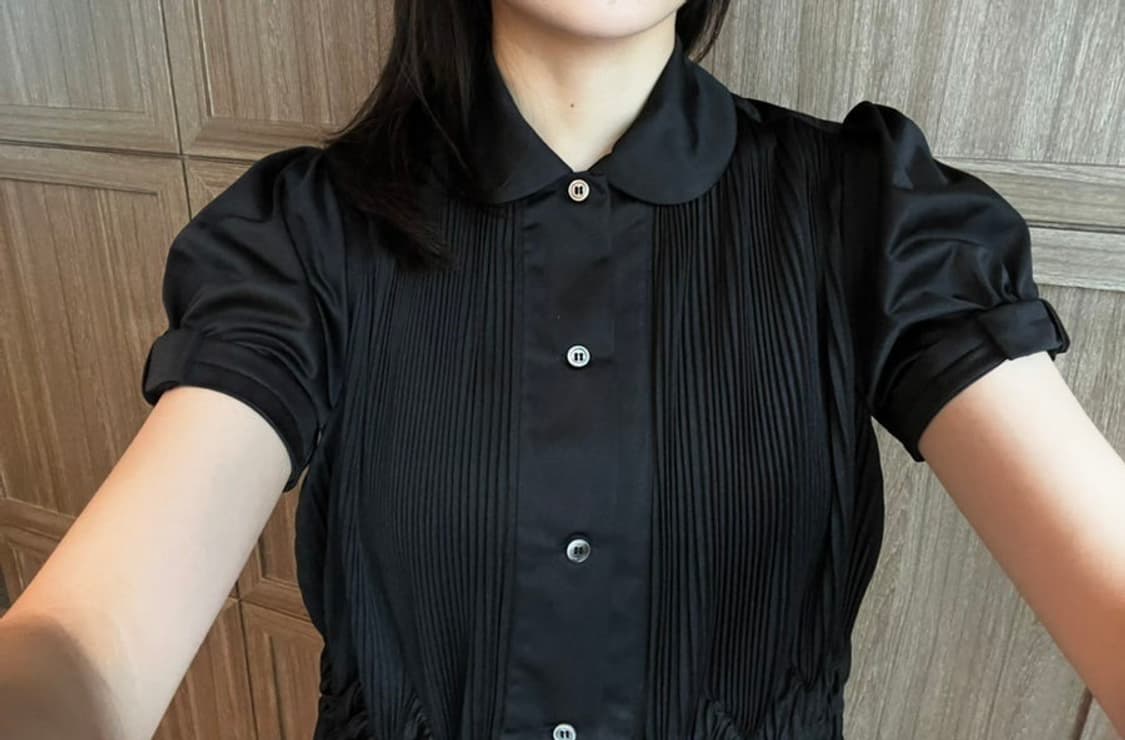 Pleated Round Collar Blouse Black SS 상품이미지9