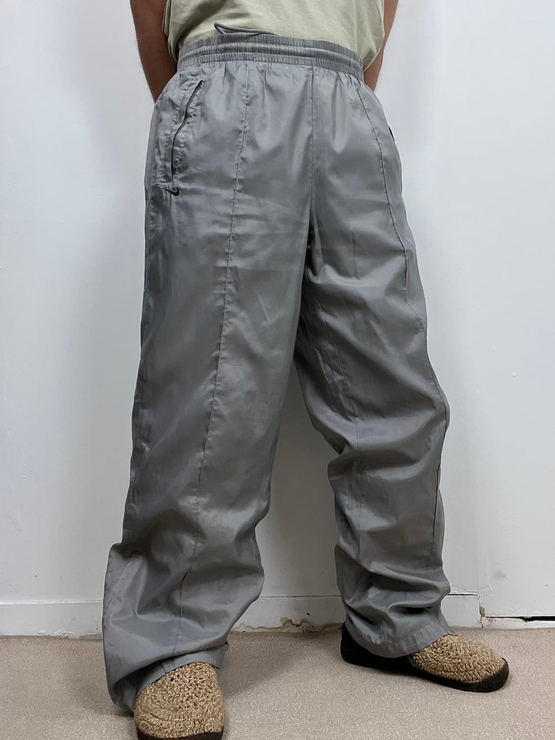 2001 NIKE 나이키 스우시 그레이 우븐팬츠 상품이미지1