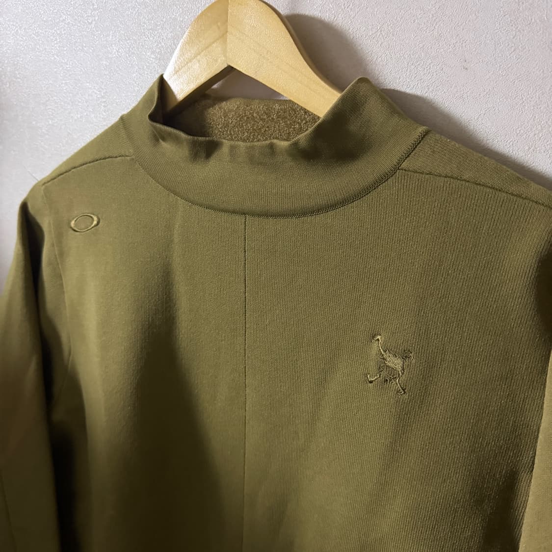 오클리 남성 터틀넥 기모 맨투맨 L (남성 105정도) 상품이미지2