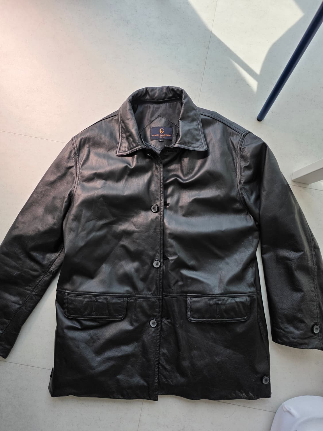 Gianni valentino 카우레더 카코트 상품이미지1