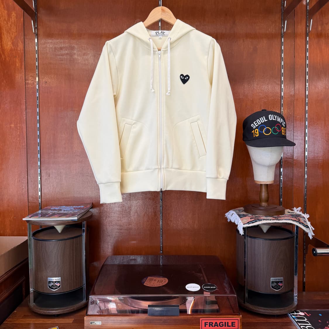 꼼데가르송 플레이 하트 와펜 후드 집업 [ 55-66 ] 상품이미지1