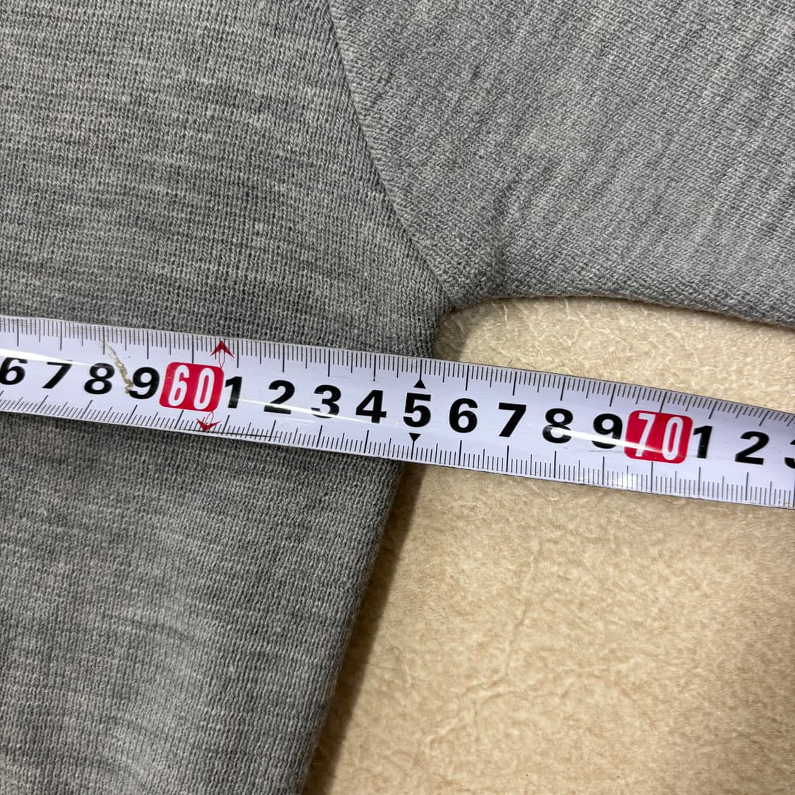 키르시 체리 스몰로고 그레이 가디건 상품이미지5
