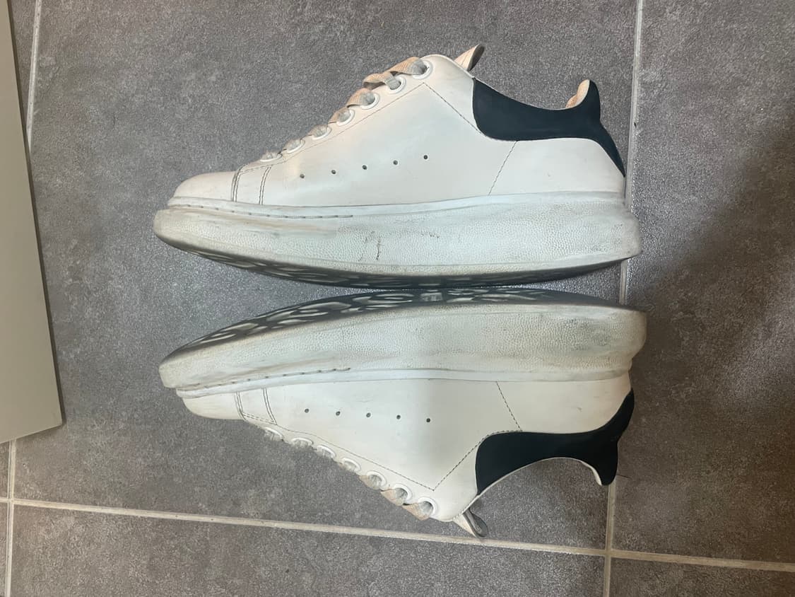 알렉산더맥퀸 오버솔 스니커즈 상품이미지2