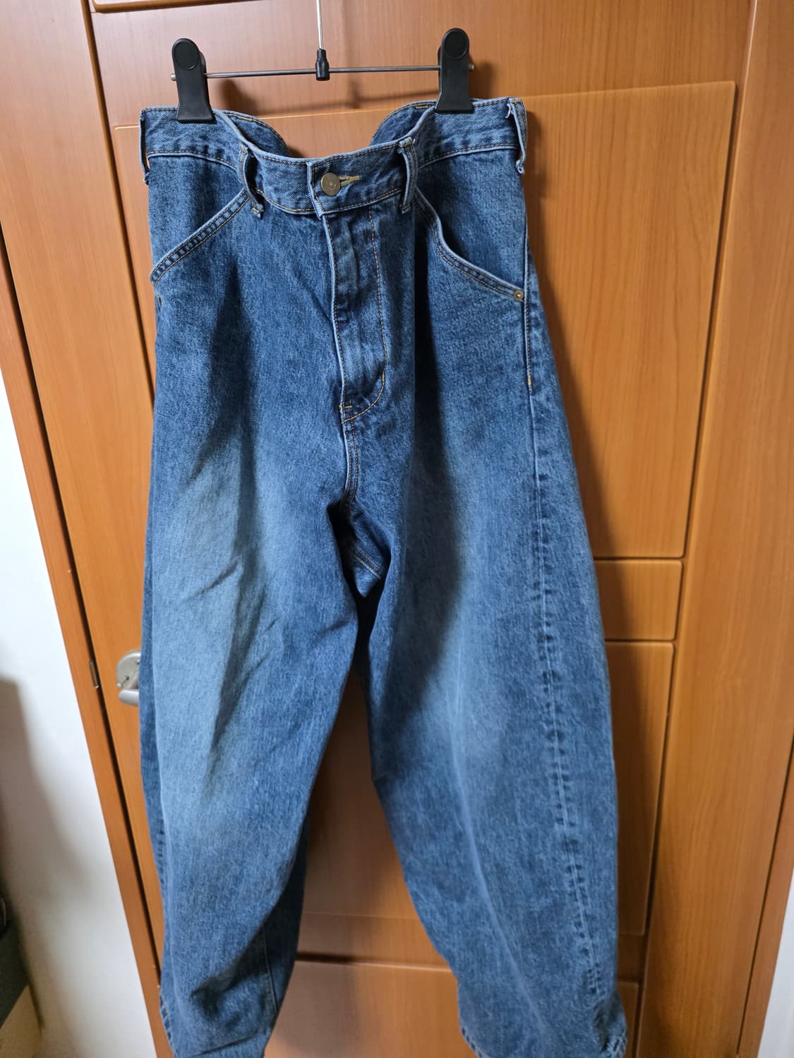 해칭룸 와이드커브진 데님 3 워시드블루 상품이미지1