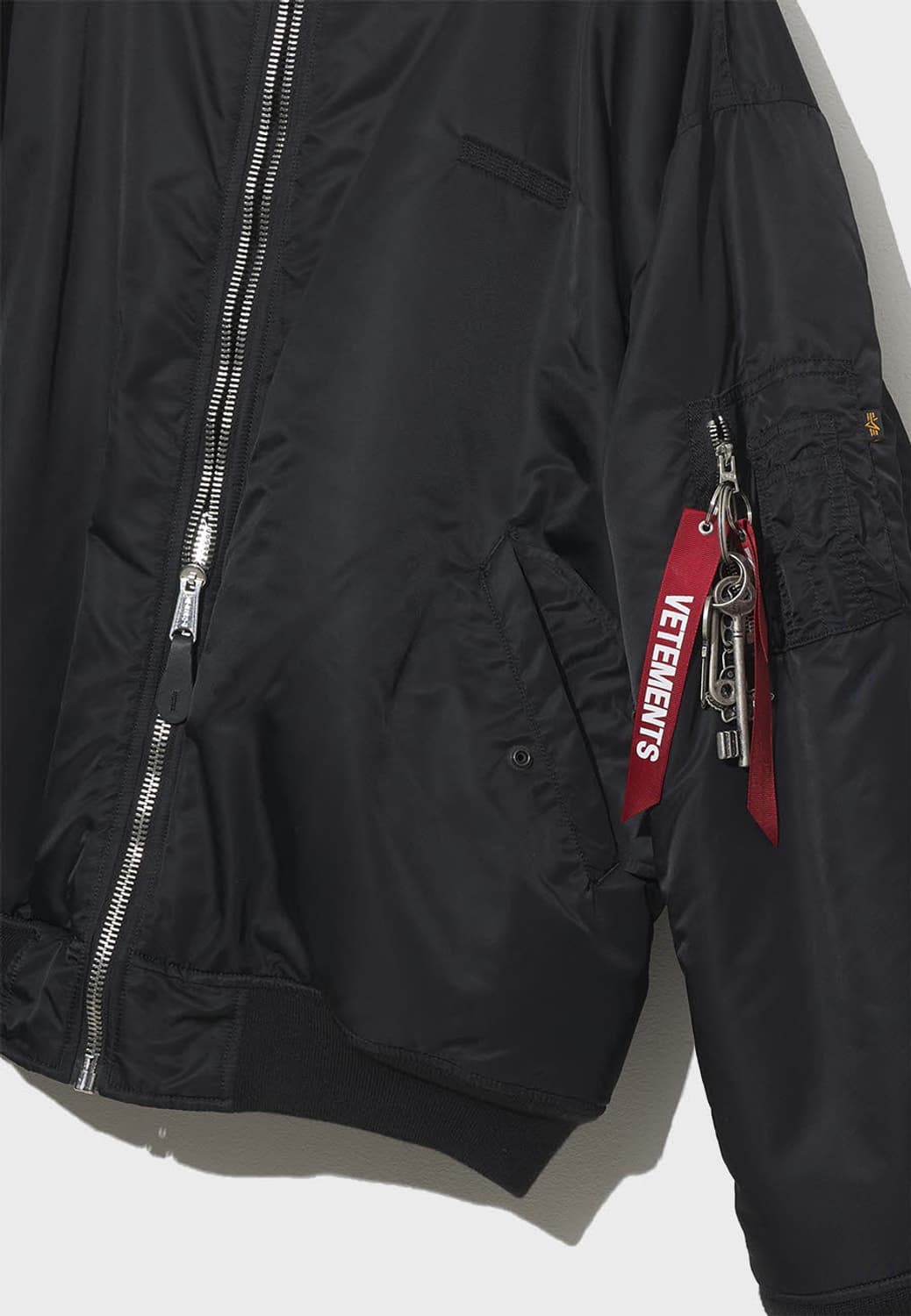 VETEMENTS X ALPHA INDUSTRIES jacket 상품이미지3