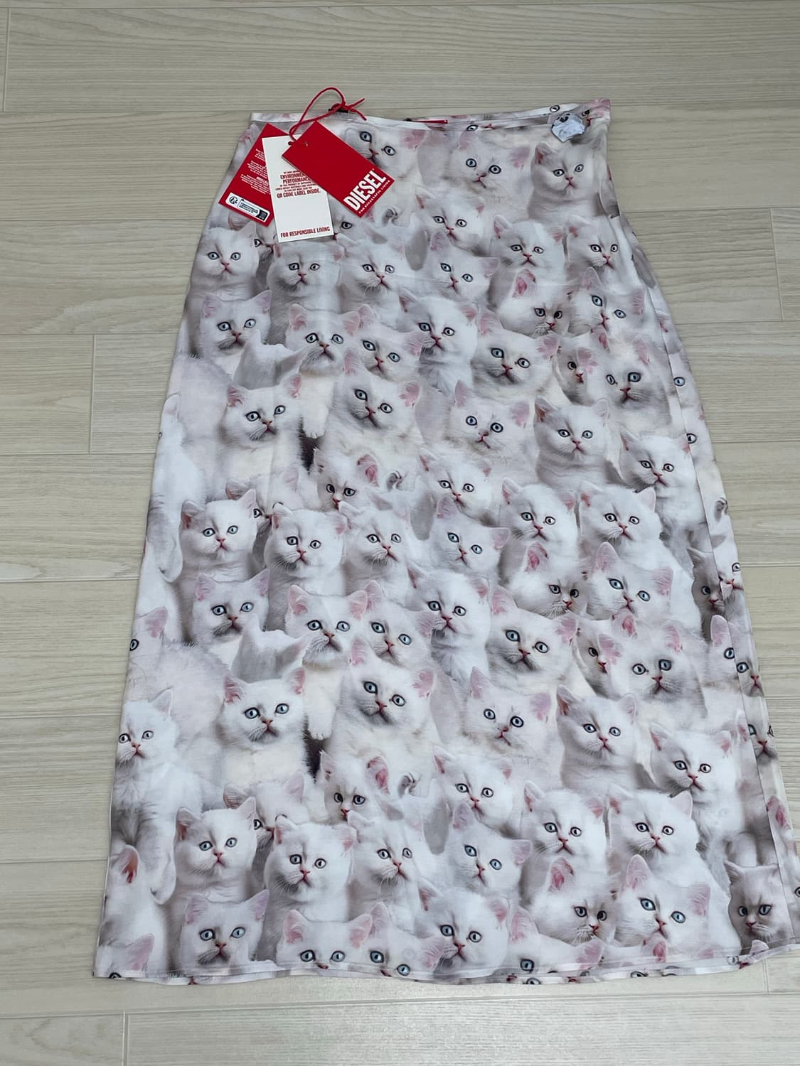 (새상품) 디젤 고양이 프린트 스커트 상품이미지2