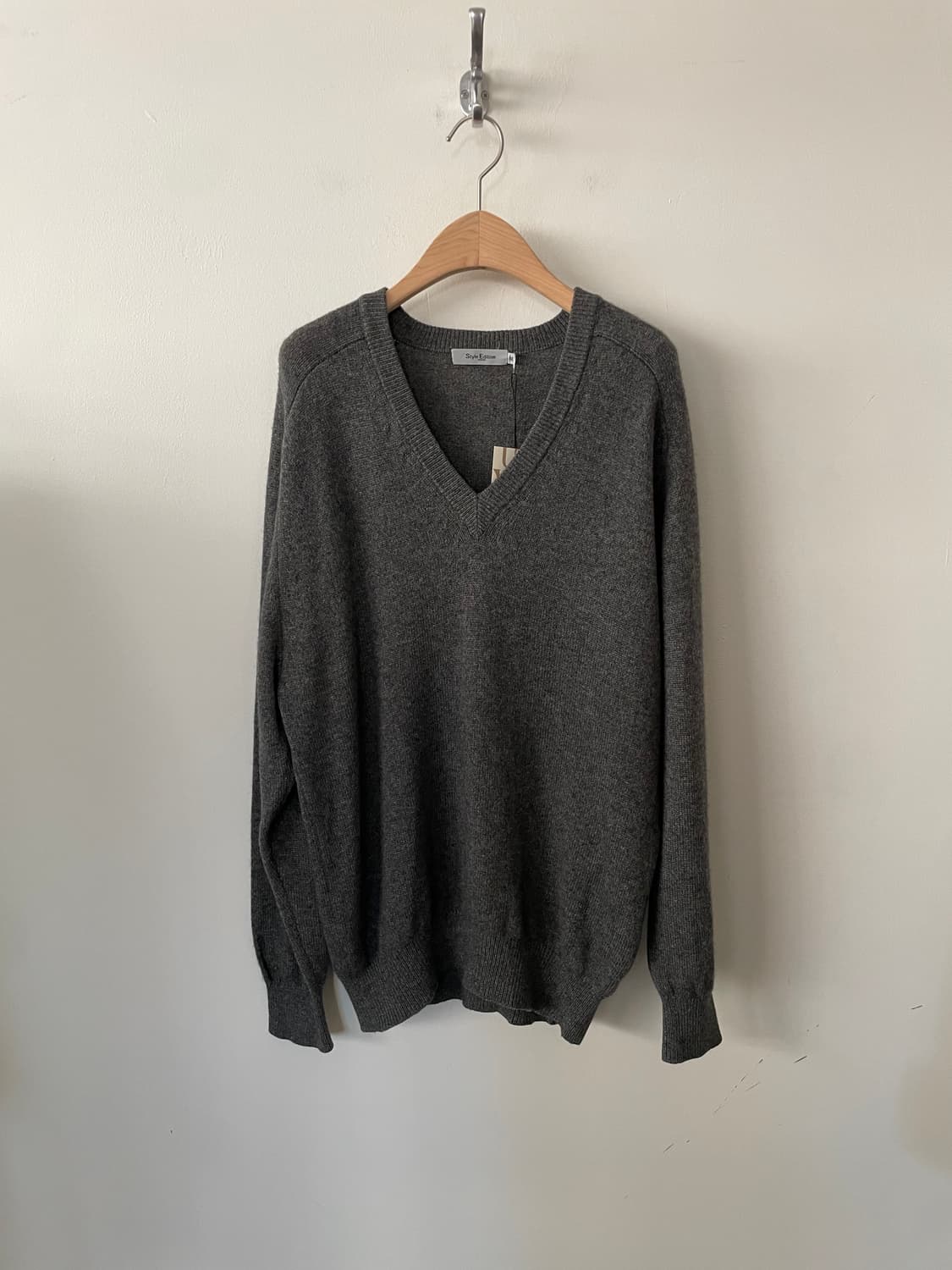 vintage cashmere 100 v-neck knit 상품이미지1