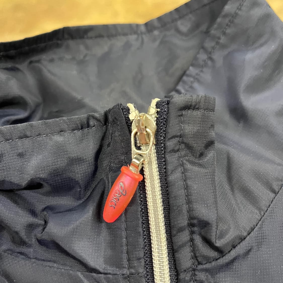 아식스 핑크 네이비 바람막이 95 상품이미지7