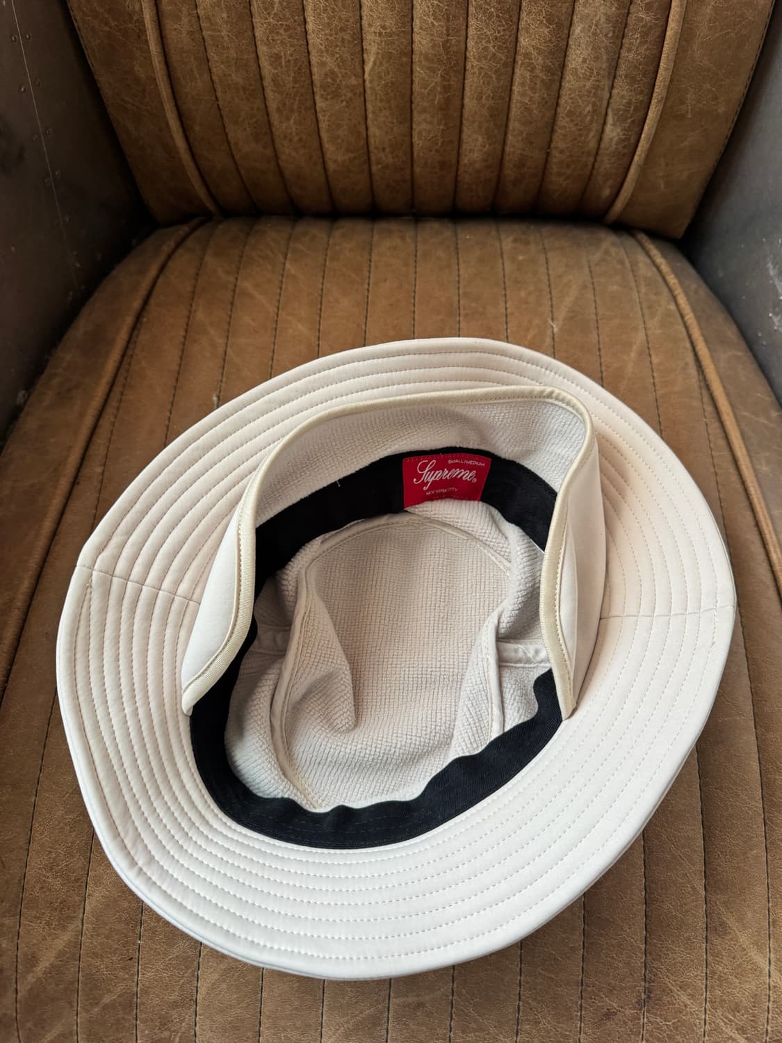 슈프림 윈드스토퍼 버킷햇 새상품 상품이미지4