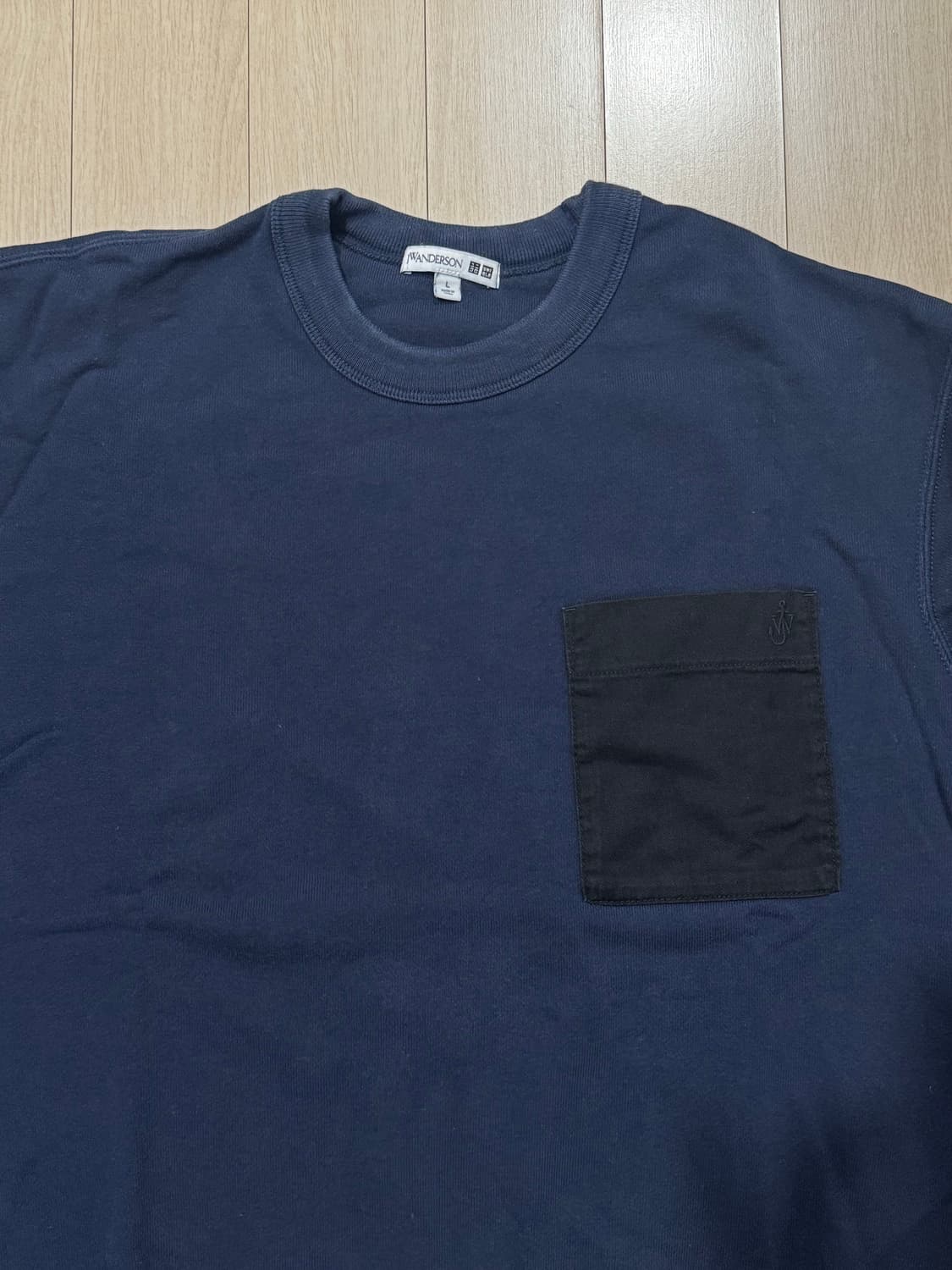 유니클로 JW 앤더슨 맨투맨 L 네이비 상품이미지3