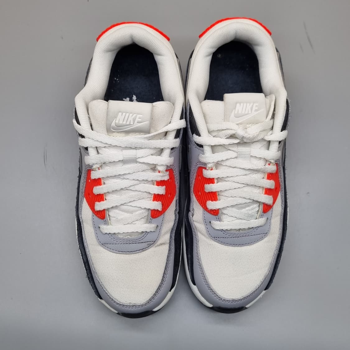 나이키 에어맥스90 LV8 여성운동화235  상품이미지2