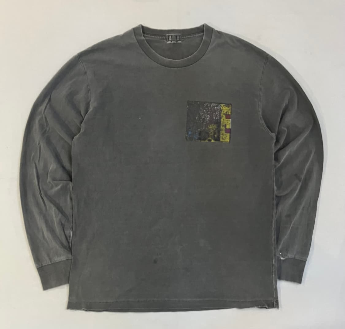 카브엠트 디스트레스드 프린팅 피그먼트 롱슬리브 그레이 상품이미지1