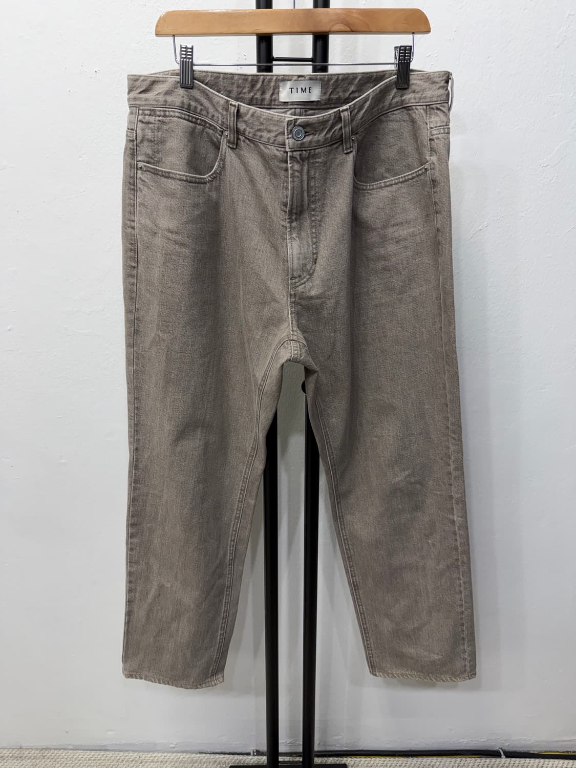 정품) 타임옴므 한섬 23ss 테이퍼드핏 데님 팬츠 88(36) 상품이미지1