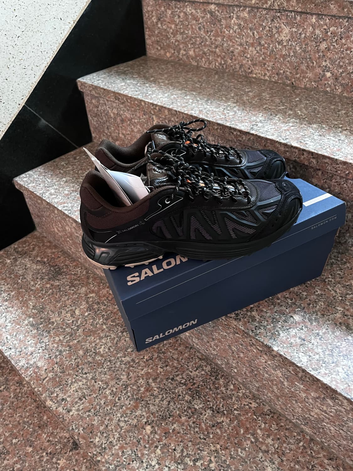 살로몬285 새상품급 저렴하게 판매합니다 상품이미지2