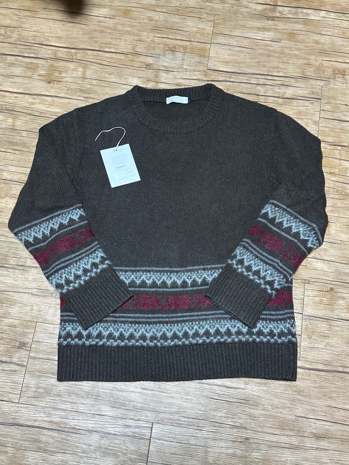 아모멘토 자카드 니트 MOTIVE JACQUARD SWEATER 상품이미지4