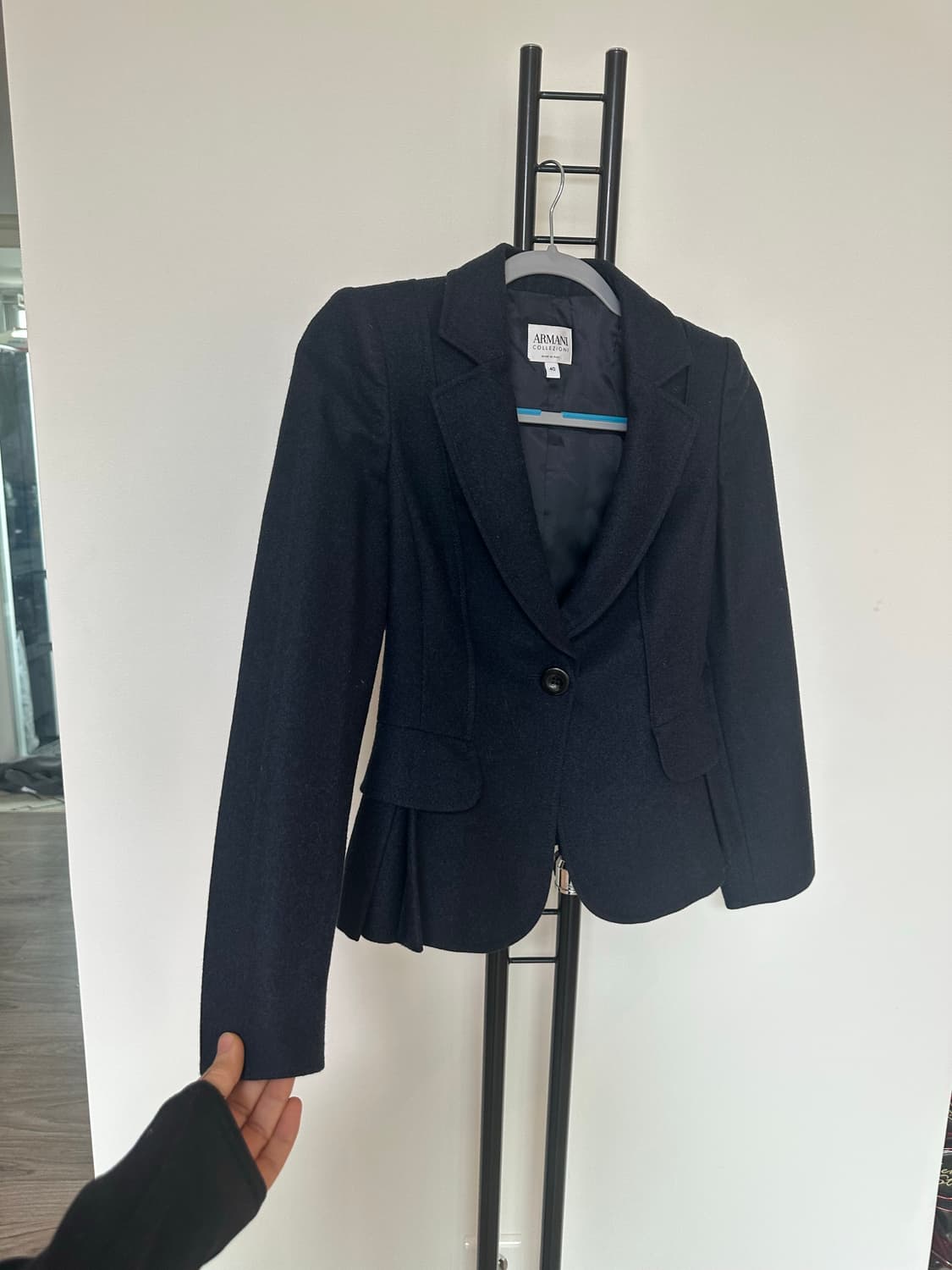 알마니 꼴레지오니  원버튼  울100%숏자켓 -40사이즈 상품이미지4