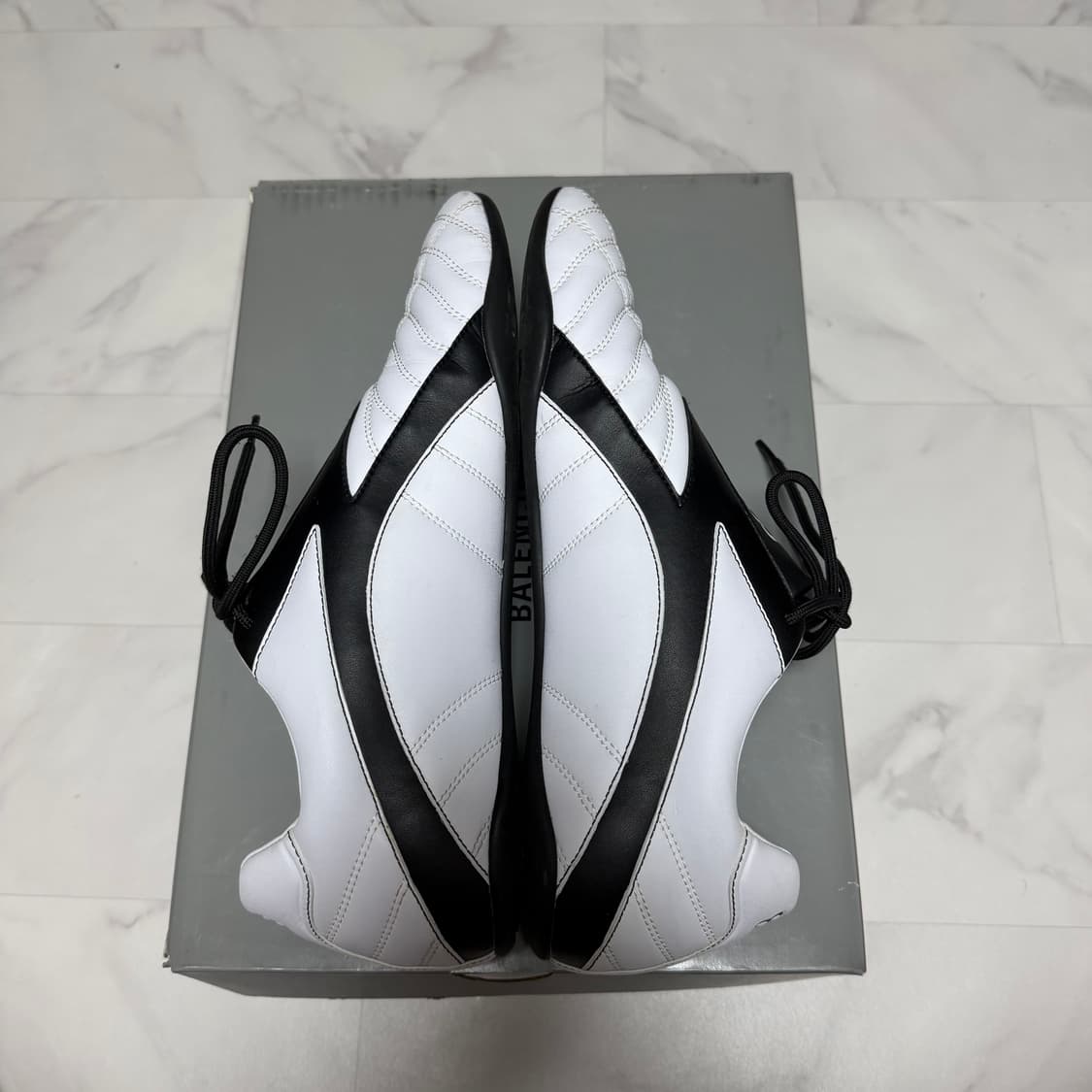 발렌시아가 젠 스니커즈 화이트 44 상품이미지4