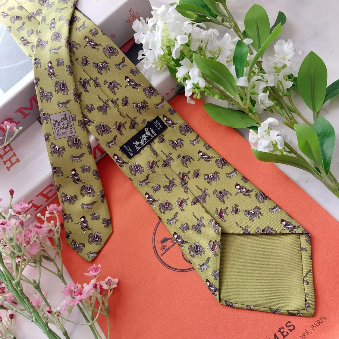 에르메스 실크 애니멀 모티브 넥타이 9.3cm A+~A등급 K1965
 상품이미지6