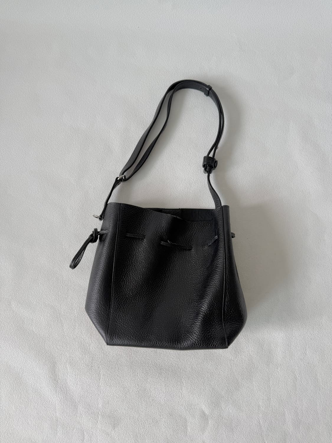 Pre owned 레더 숄더백 상품이미지1