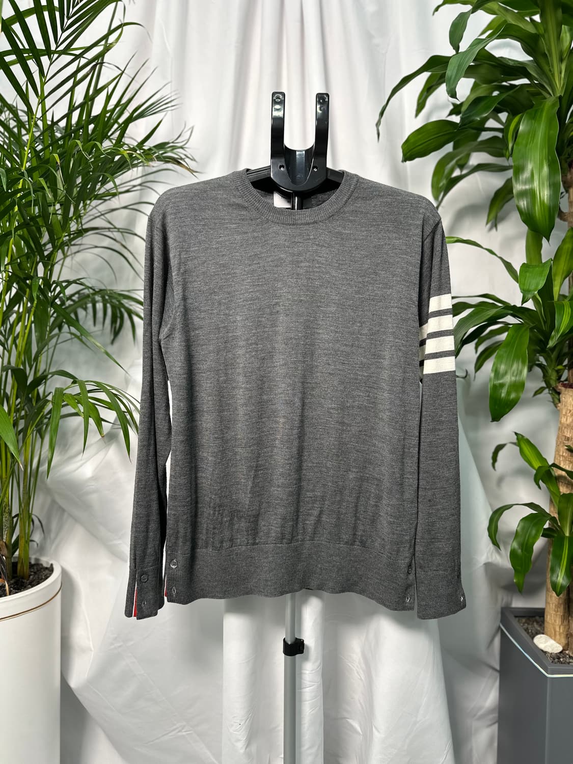 톰브라운 니트 그레이 4사이즈 상품이미지1