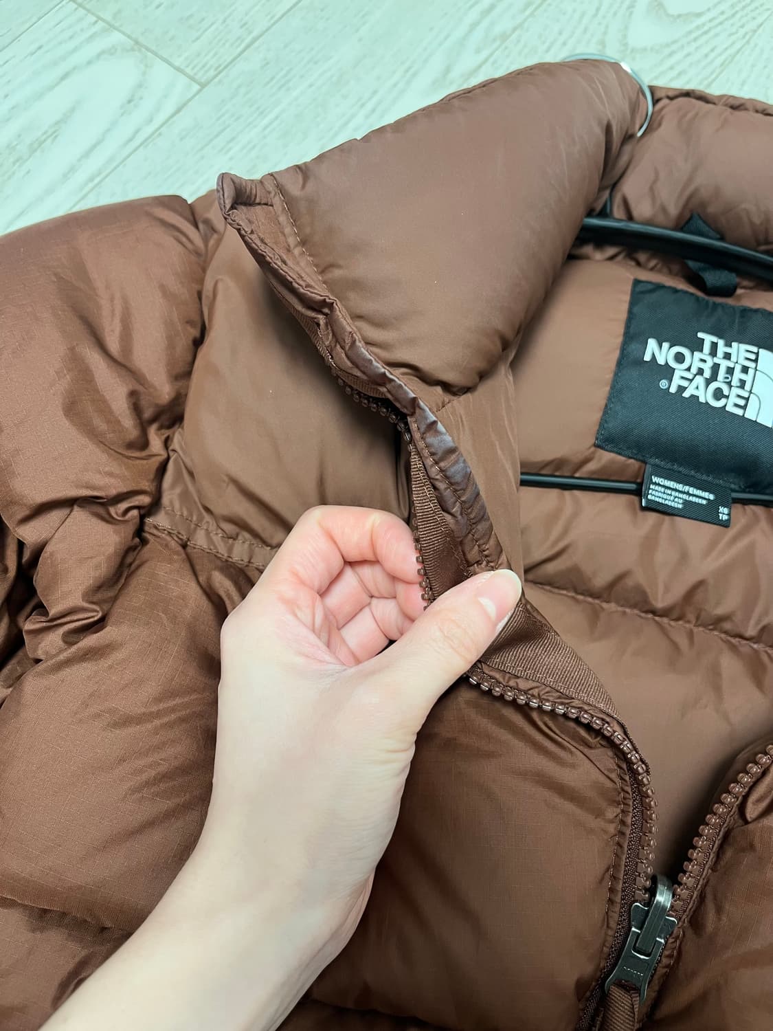 노스페이스 1996 레트로 눕시패딩 다크오크 상품이미지4