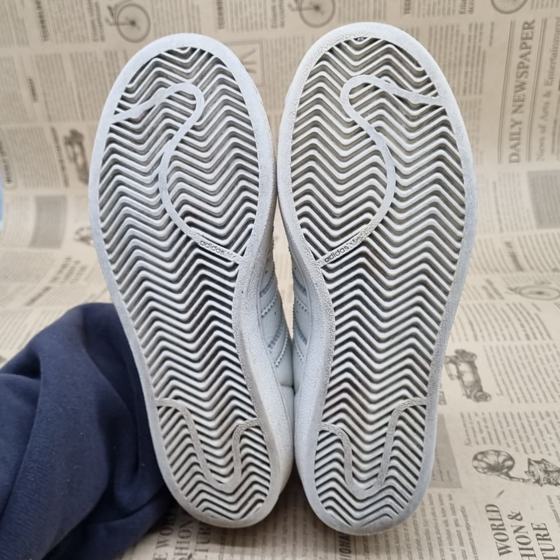 아디다스 슈퍼스타80S 흰색 스니커즈235 상품이미지3