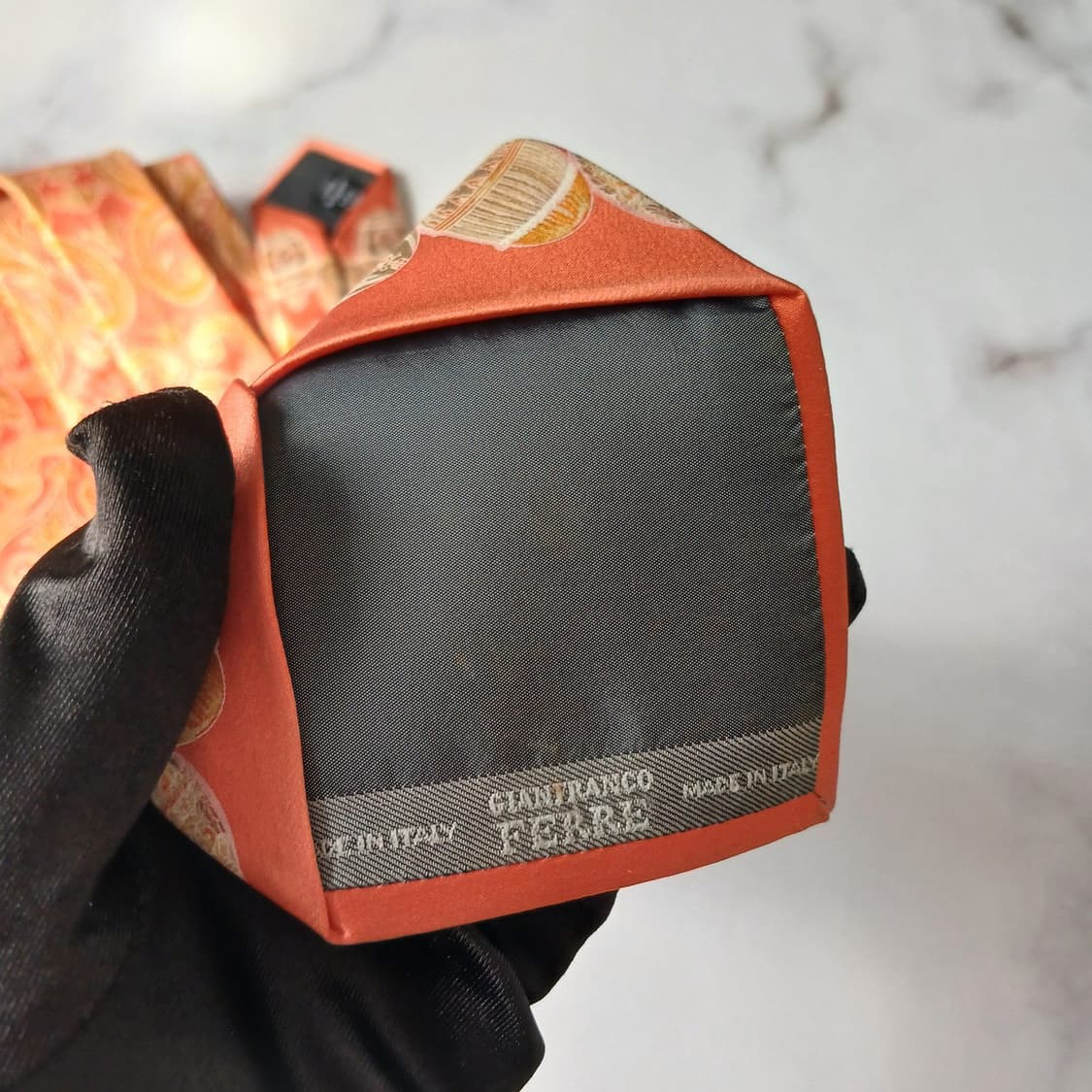 지안프랑코 페레 실크 오렌지 페이즐리 넥타이 9.7cm A+등급 G7
 상품이미지8