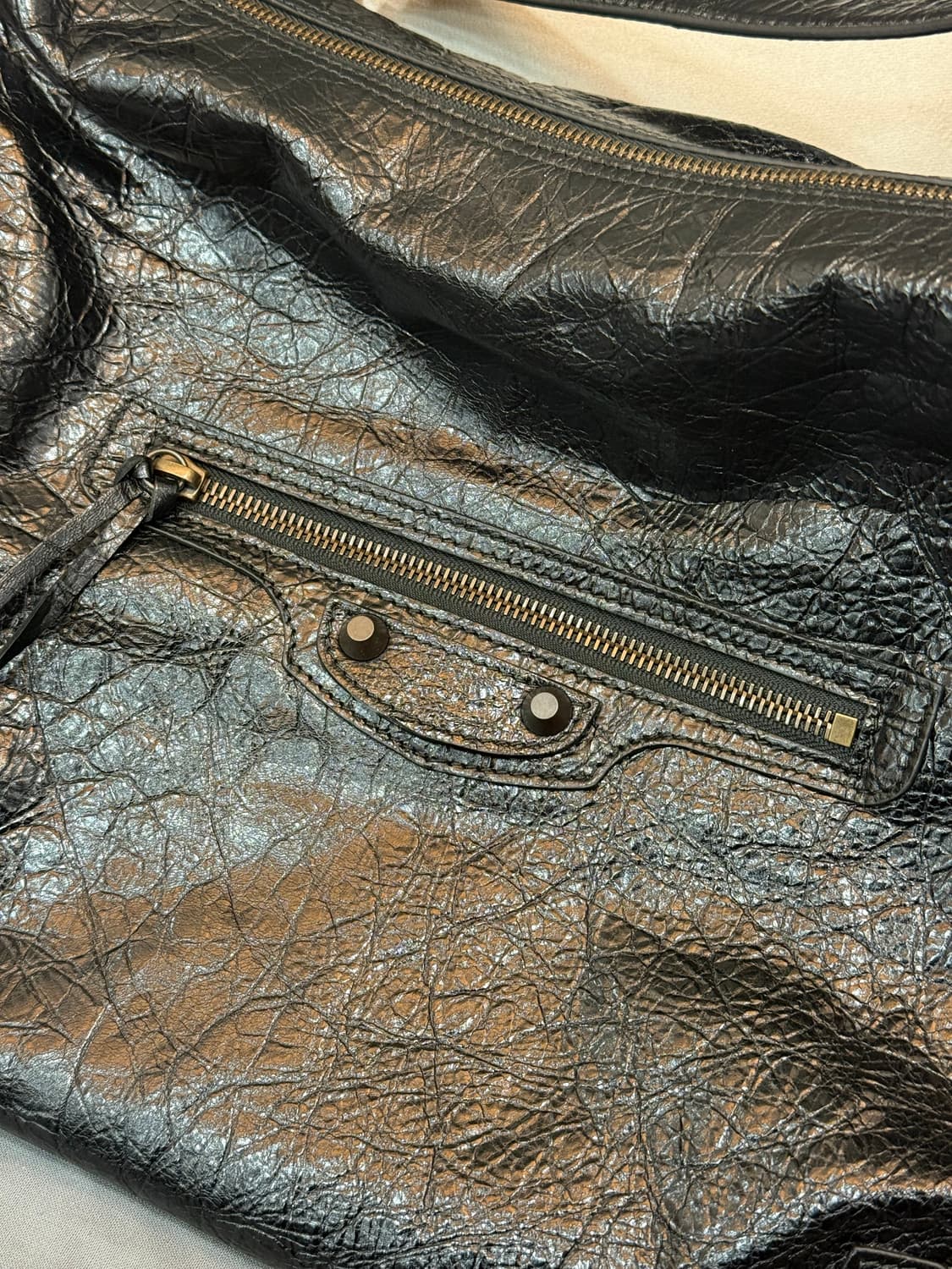 발렌시아가 르시티 호보백 미디움 상품이미지4