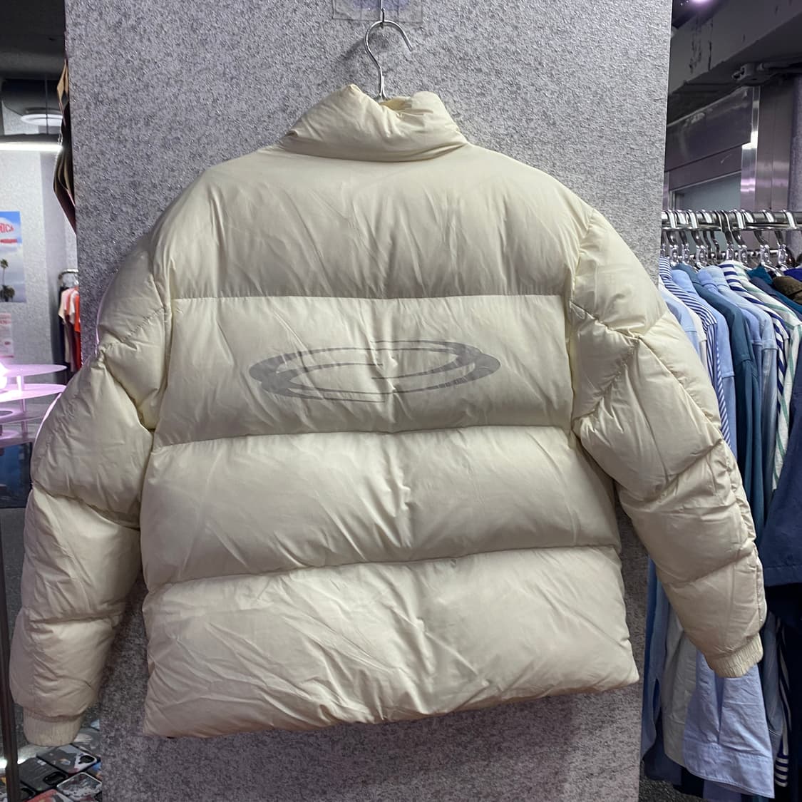 오프닝프로젝트 빅로고 화이트 푸퍼 다운 숏 패딩 B3184 상품이미지3