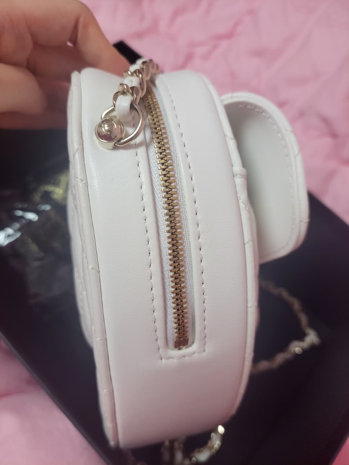 정품)급처상태좋음!샤넬 하트백 라지사이즈 이시영,모델아이린 가방 크로스백 상품이미지8