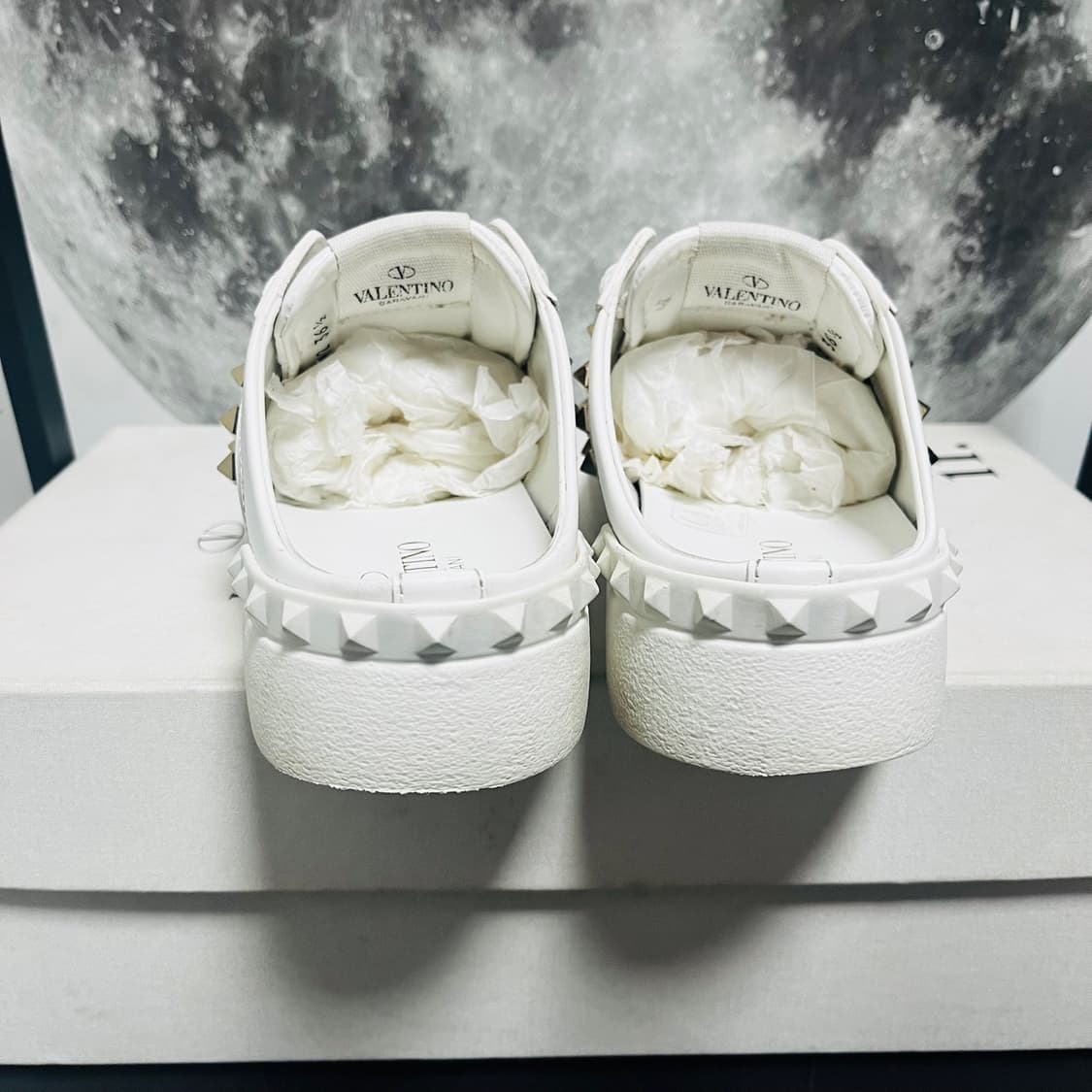 정품 36.5) 발렌티노 락스터드 뮬 스니커즈 235~240 상품이미지4