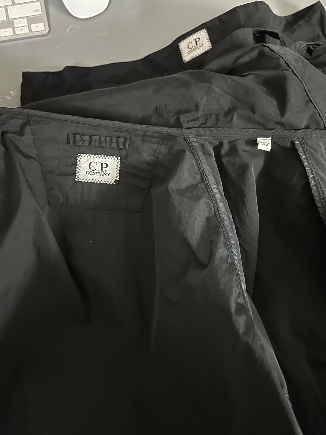 C.P. Company 씨피컴퍼니 렌즈 와펜 후드 자켓 상품이미지5