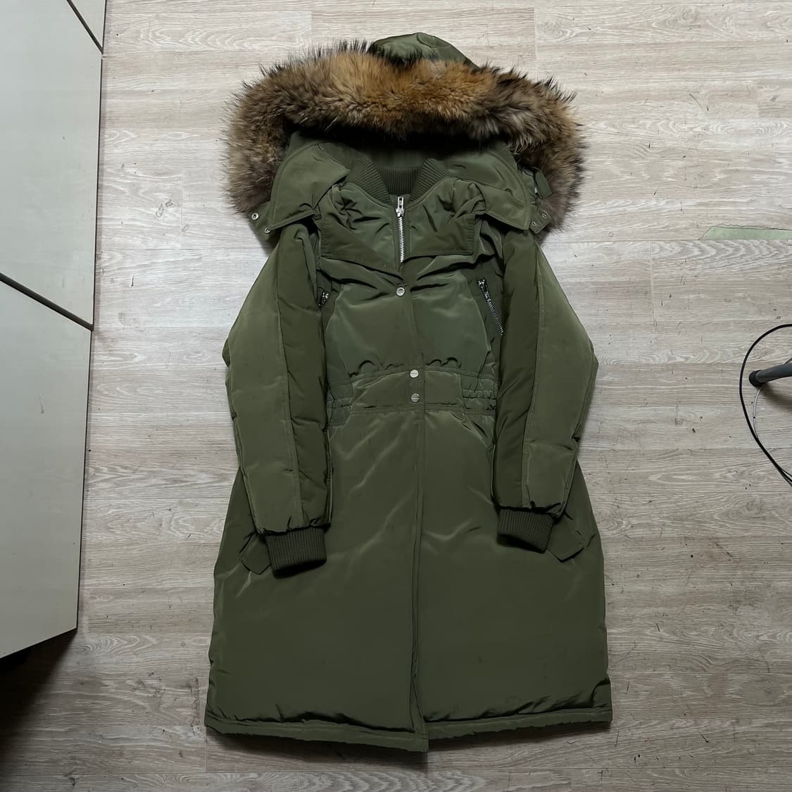 JS 뉴욕 여성 프리미엄 다운 퍼후드 롱 야상패딩 점퍼 [카키] FREE 상품이미지1