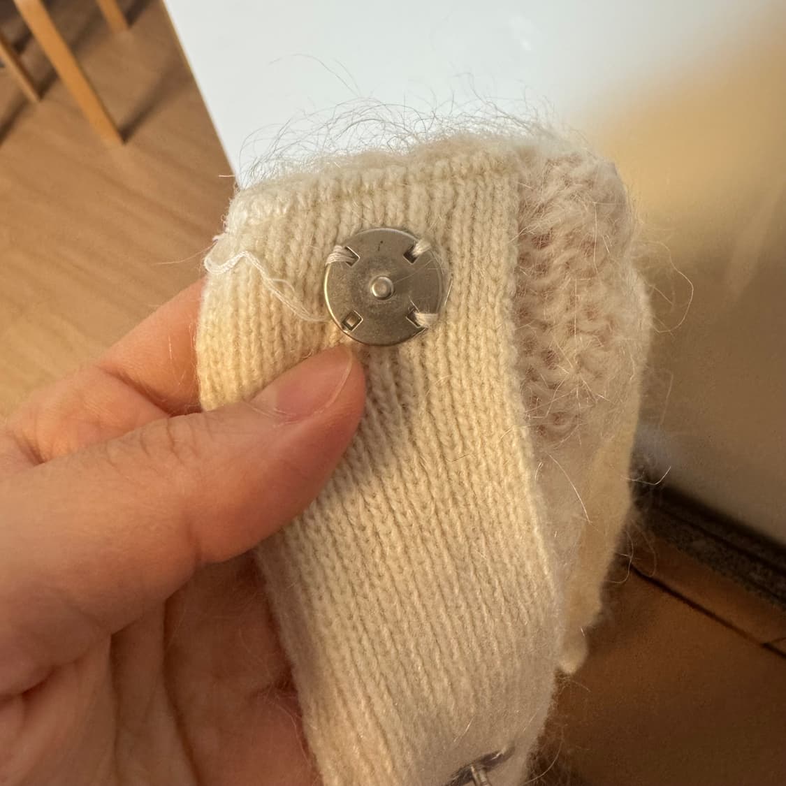 아모멘토 뉴그랜마 가디건 아이보리 상품이미지4