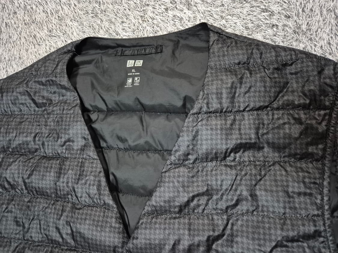 유니클로 남성 경량 패딩 조끼 XL 상품이미지2