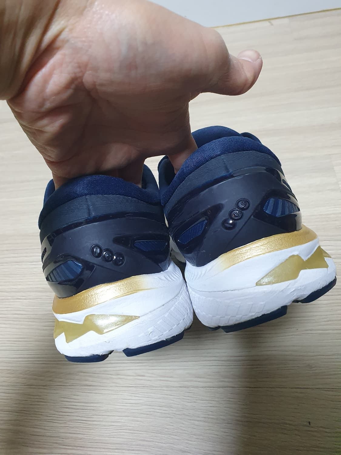 아식스 젤 카야노 27 운동화 270 상품이미지7