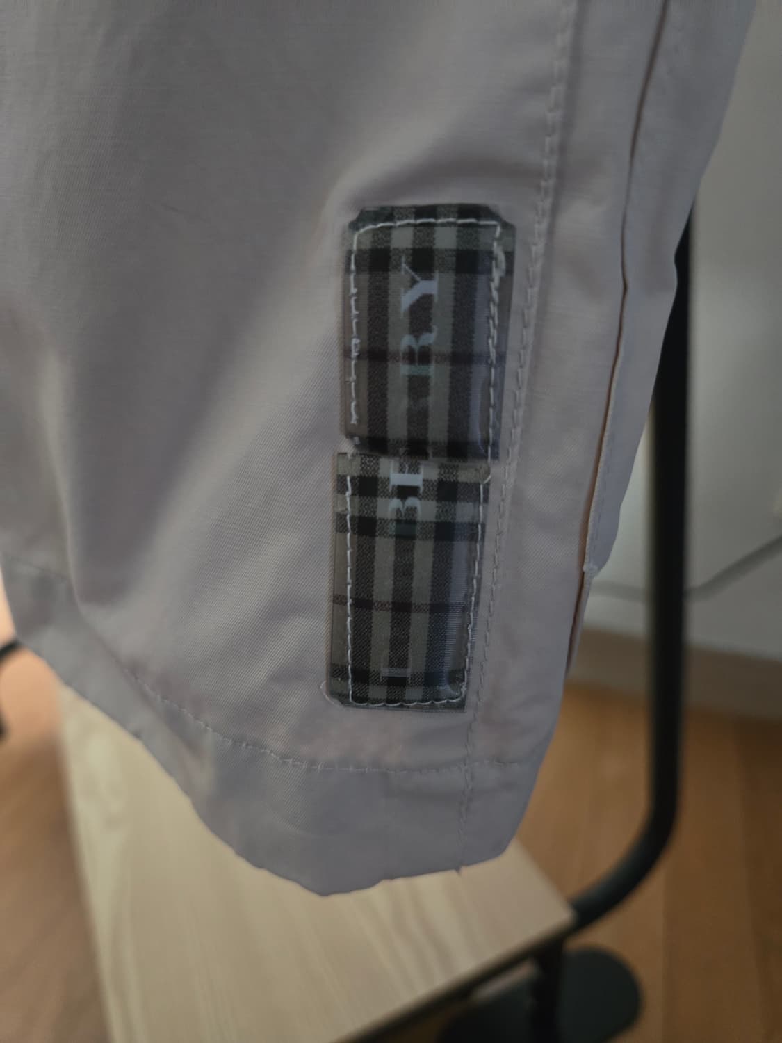 버버리 런던 노바체크 후드 자켓 / 뉴욕 매장 구매 상품이미지8