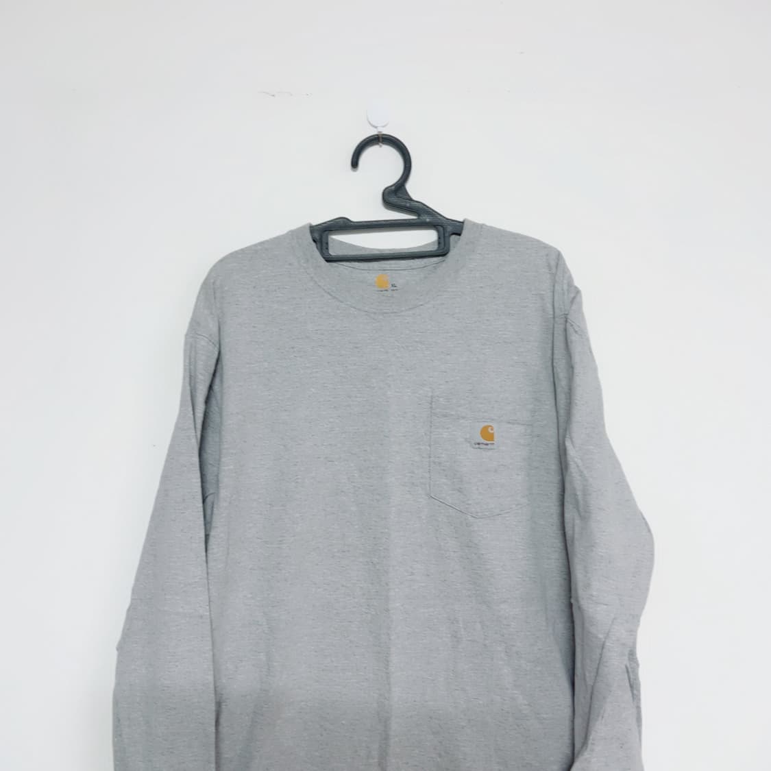 칼하트 그레이 포켓 봄 공용 긴팔티 상품이미지2