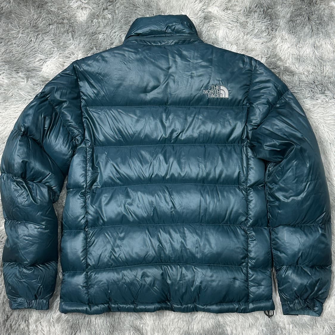 노스페이스 700 퍼텍스 퀸텀 유광 숏패딩  상품이미지3