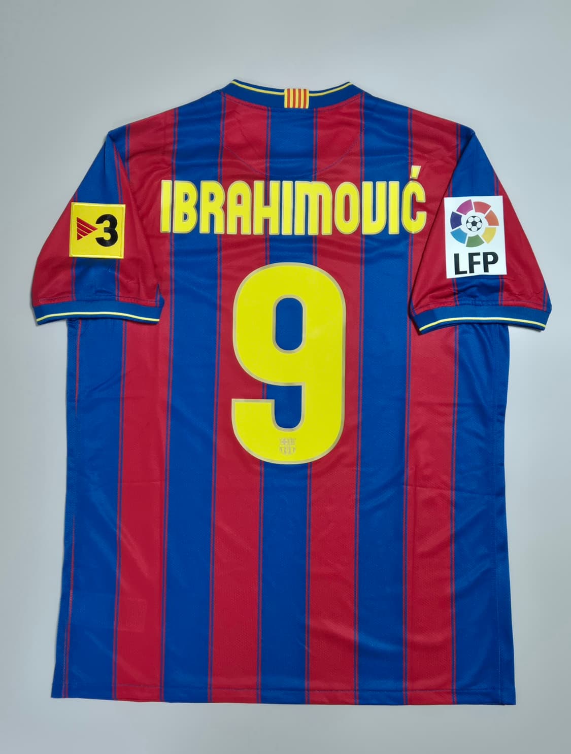 09-10 바르샤 홈 즐라탄 이브라히모비치 유니폼 L 레플리카 상품이미지1