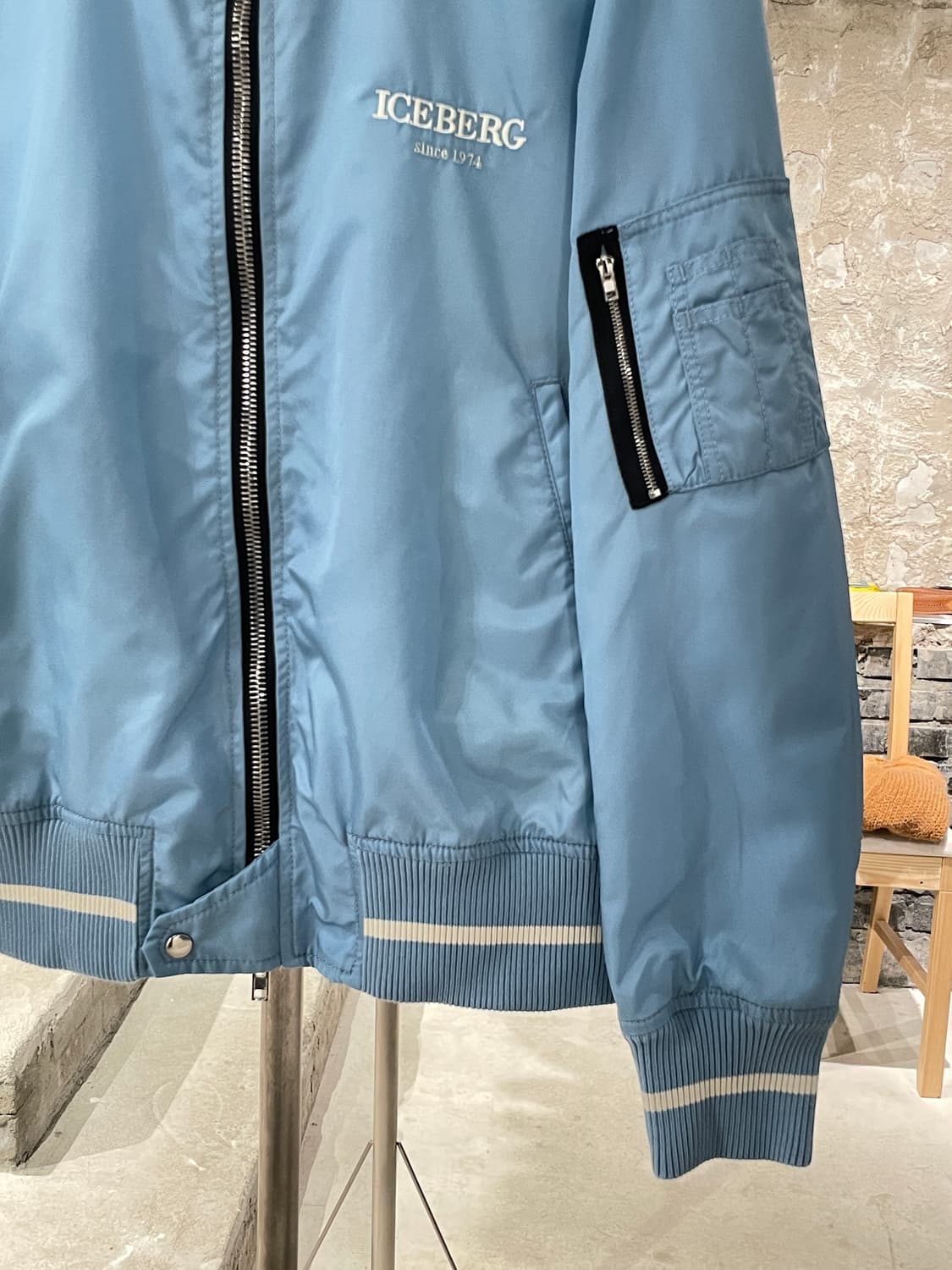 아이스버그 스카이 블루 유틸리티 봄버 자켓 상품이미지5