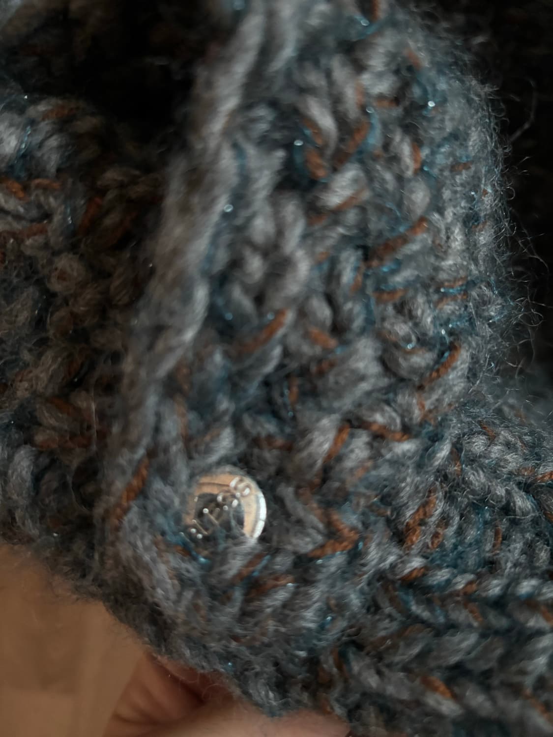 [OS] Bless 브이 넥 후디 스웨터 23AW 상품이미지4