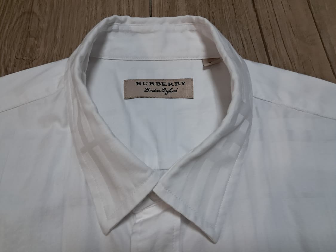 버버리 반팔셔츠 XL 상품이미지4