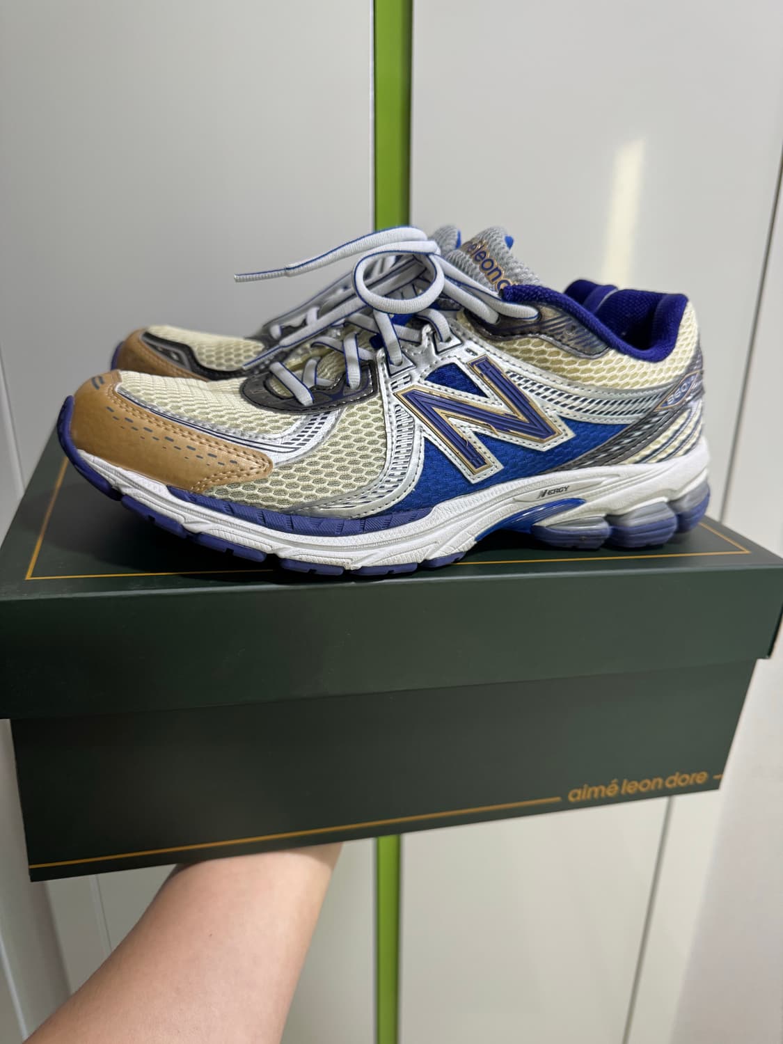 뉴발란스 에임레온도르 285 상품이미지1