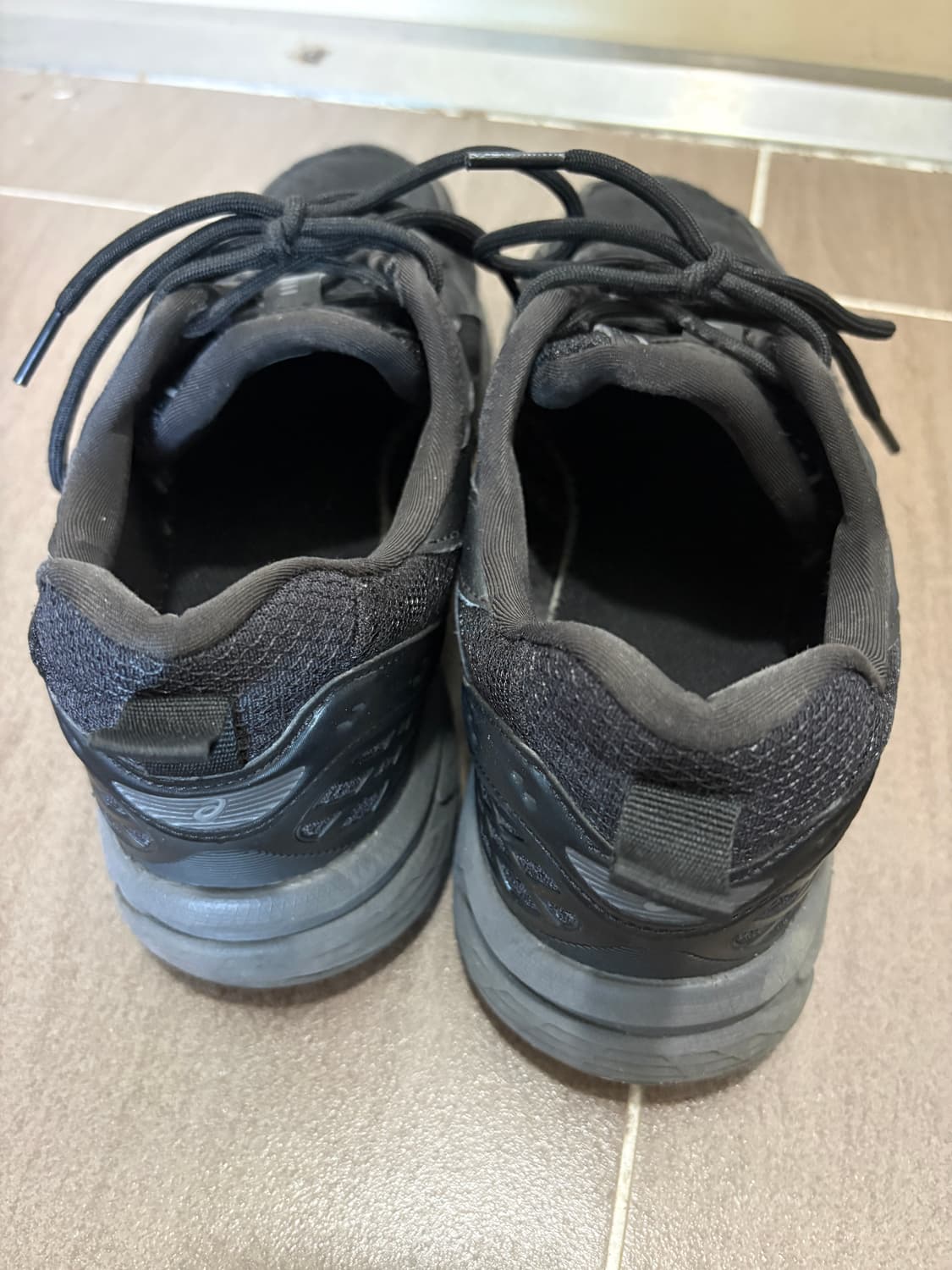 아식스 젤 누노비키 블랙 옵시디언 그레이 상품이미지4