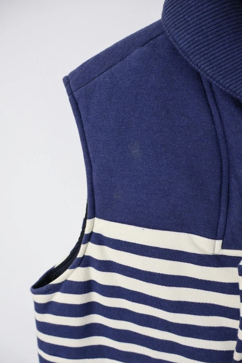 CHUMS Striped Padded Vest 상품이미지4