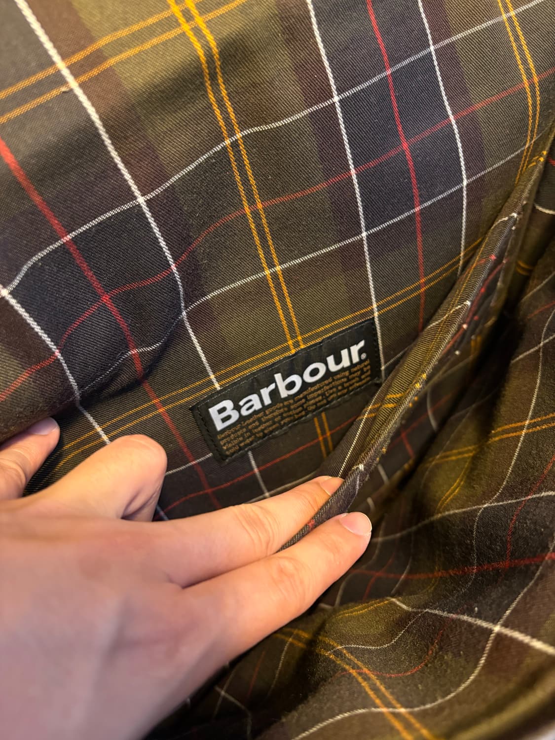 Barbour 바버 레더 크로스백 상품이미지4
