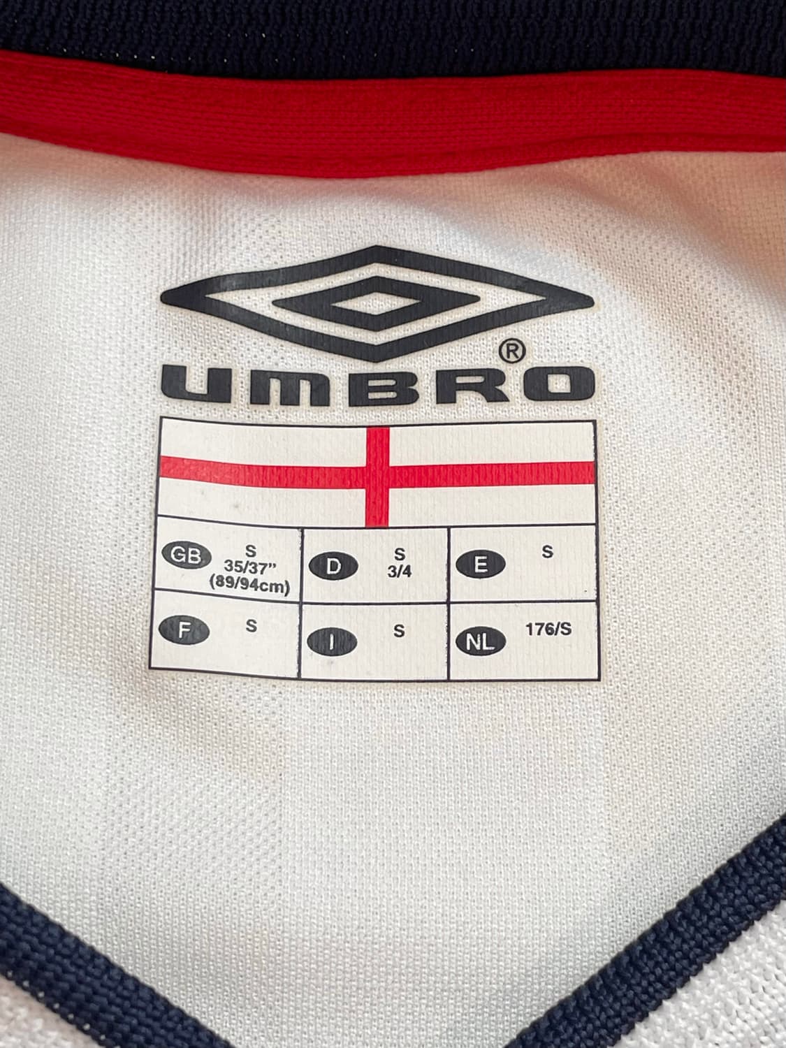 엄브로 England 01-02 반팔 쳐지탑 상품이미지9