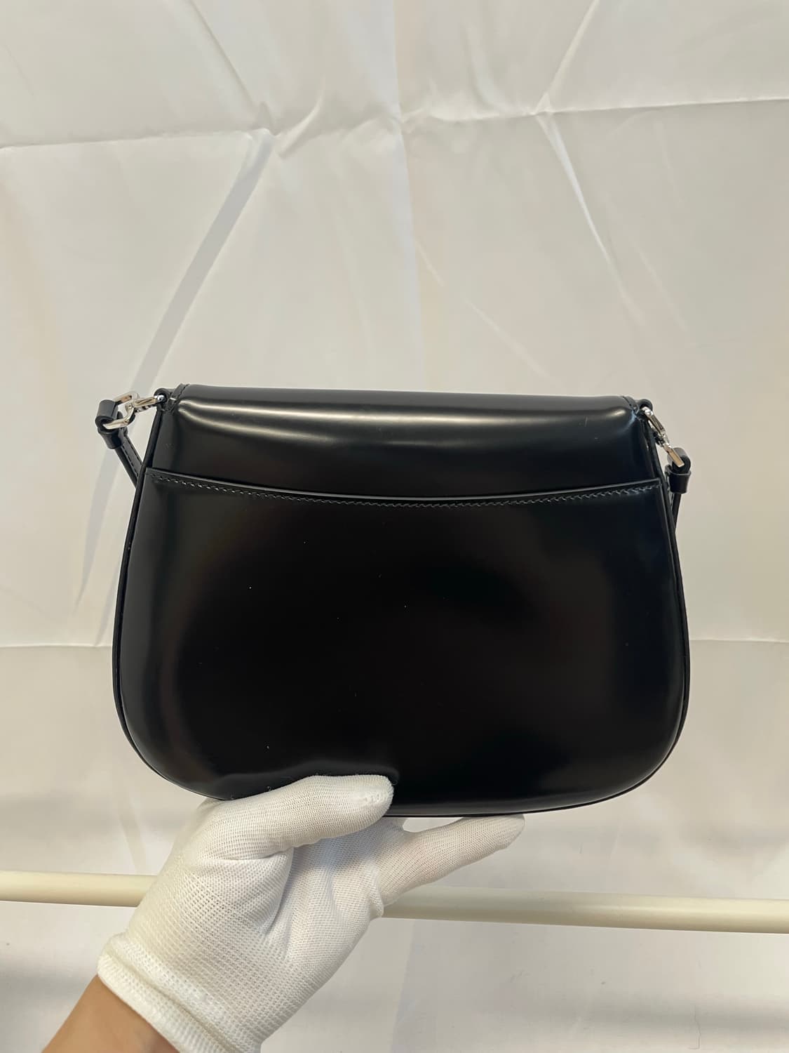 [N] 프라다 클레오 브러쉬드 레더 플랩 숄더 백 [os] 상품이미지4